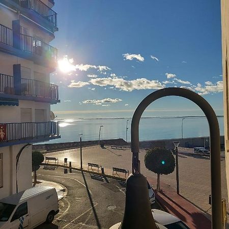 Apartamento En Primera Linea De Mar L'Ampolla Exterior photo